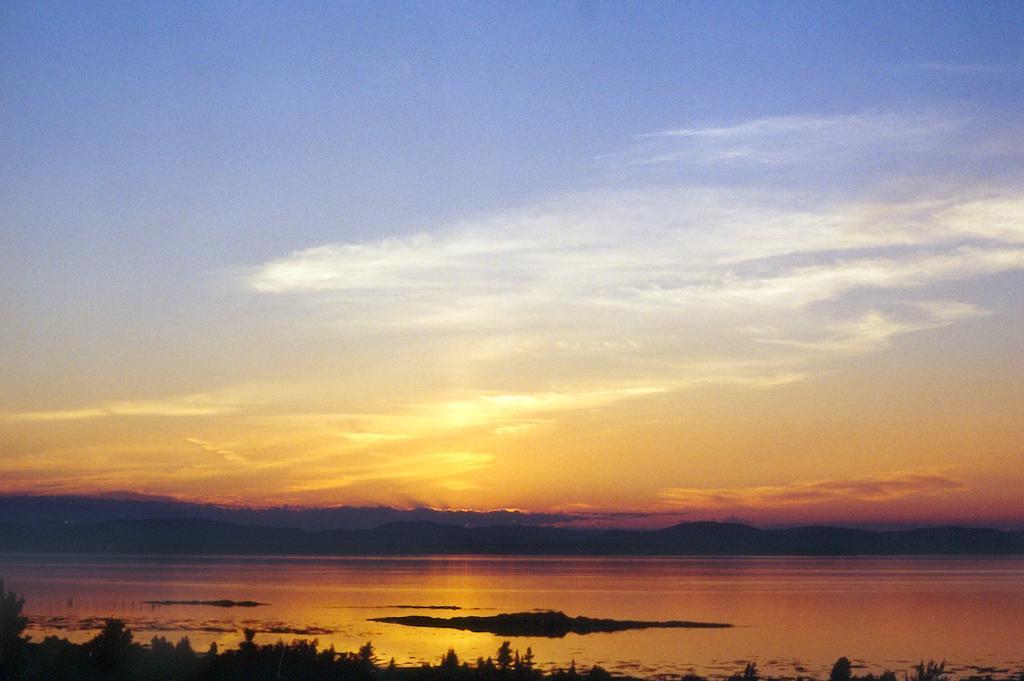 奥维克斯皮诺特斯汽车旅馆 Rivière-du-Loup 外观 照片